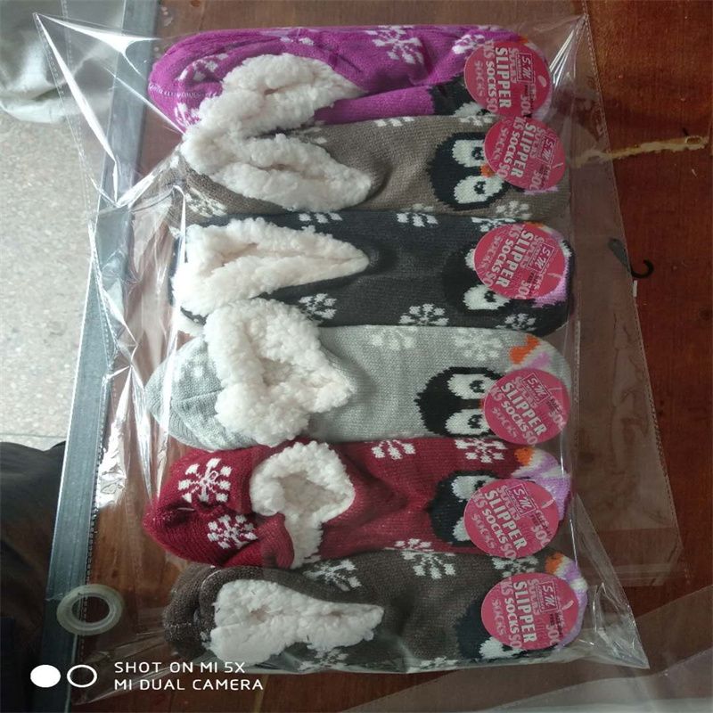 华泓袜业NO31厂家直销热卖款爆款袜子毛线圆口长筒加厚防滑地板袜