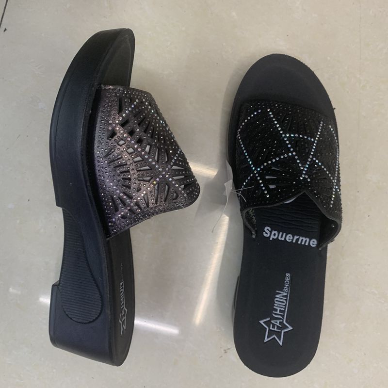 Sandals, fashionable mom shoes, low, medium and high heels, slope root, comfortable, skin-friendly and lightweight women's shoes, summer outdoor sandals. 44413-40 Contact for price change. Welcome to place an order