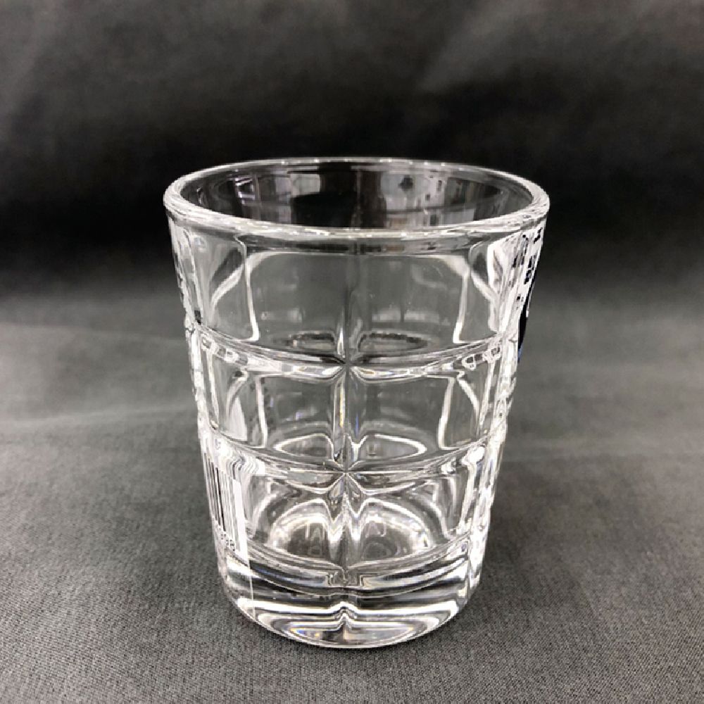 水晶 玻璃 透明小酒杯 白酒杯子 杯身带纹理