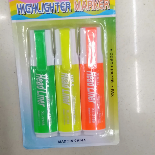 尺子橡皮卷笔刀水笔原子笔荧光笔