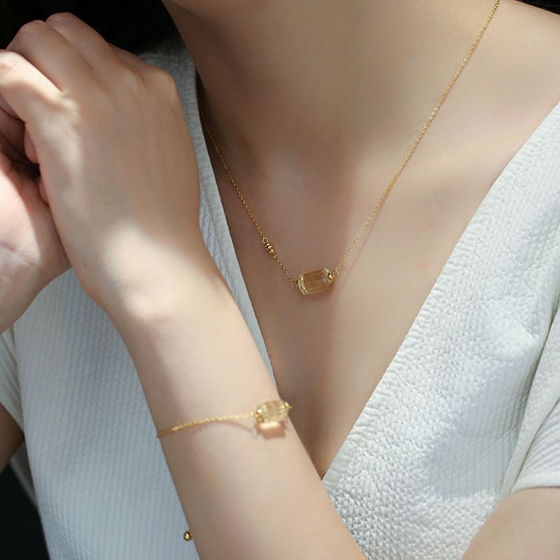 Qixi Festival Valentine's Day gift: Crystal set, natural purified water yellow crystal set, bracelet and necklace set, for couples to send on behalf of others Item Picture