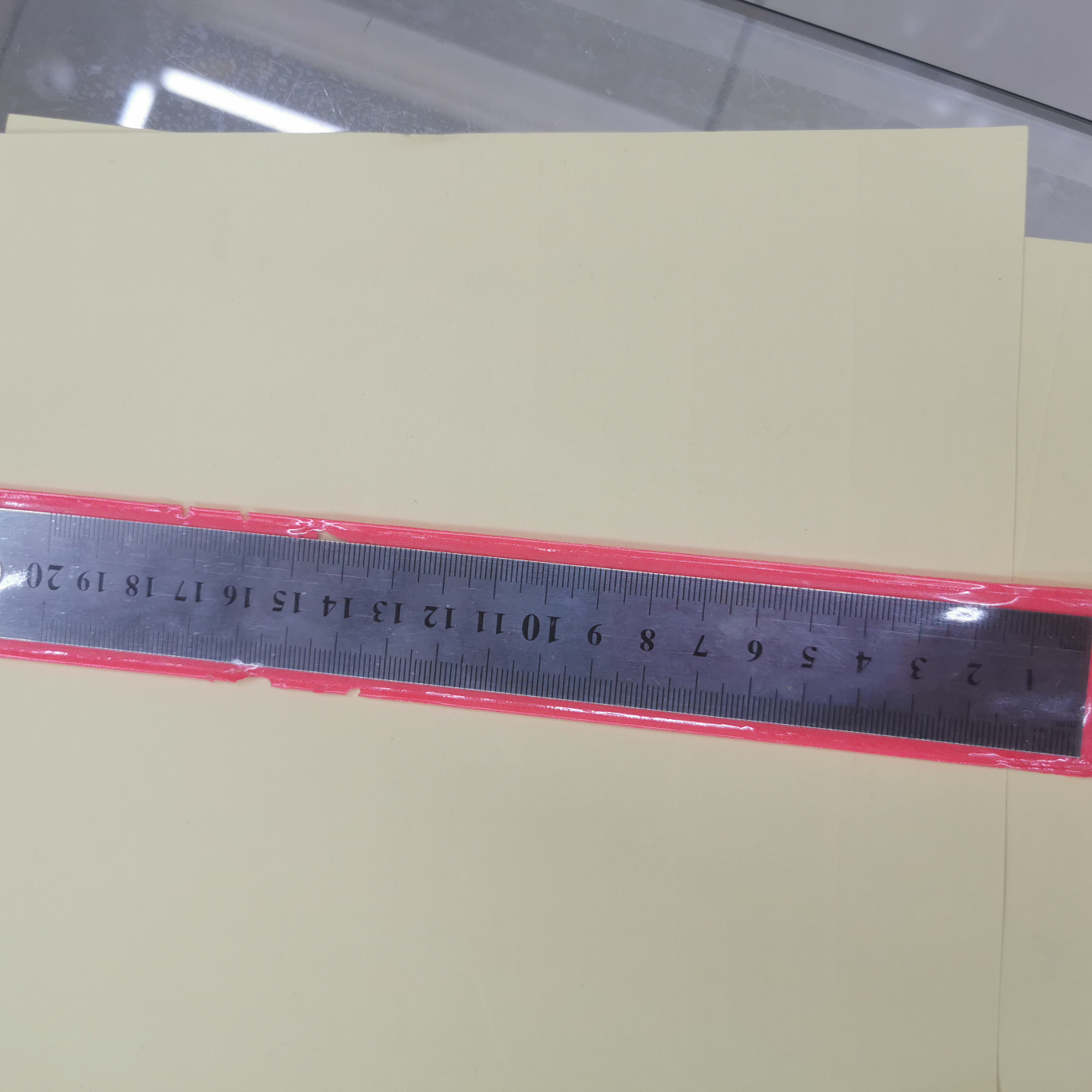 20cm钢尺0.7厚 热销产品 办公文具