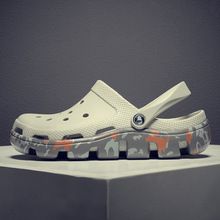 Summer beach crocs, anti-slip, breathable, fashionable and hollowed-out Korean style couple garden shoes, men's flip-flops 224