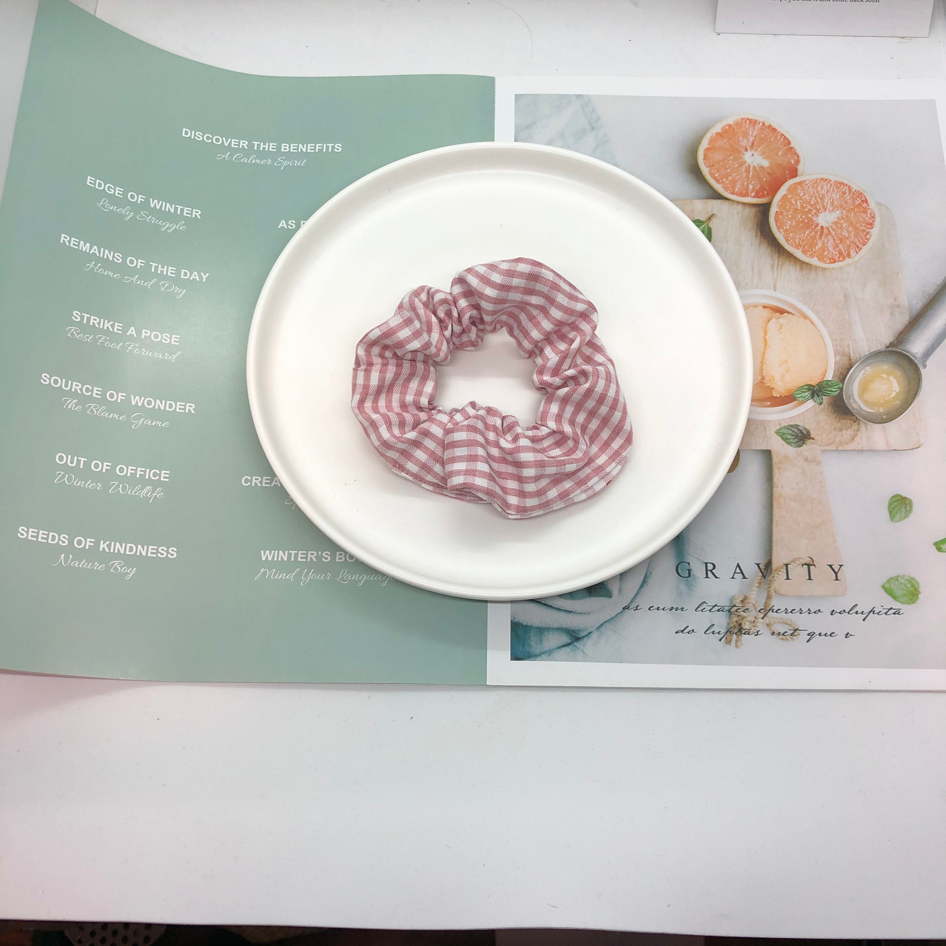 New checkered pig-like large intestine hair ties Item Picture