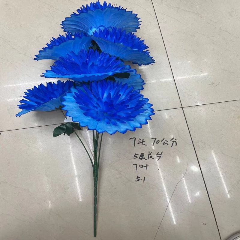 7 chrysanthemums, 70 cm artificial flowers, Steve Ga local, according to both parties