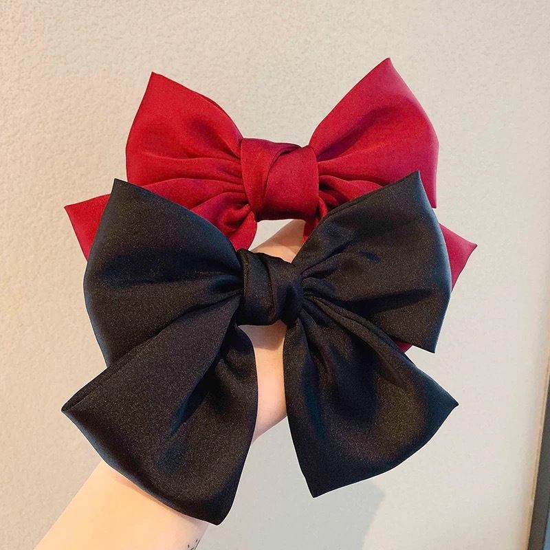 The 2021 new trendy bestseller for women, the oversized bow, and the must-have hair clip for princesses