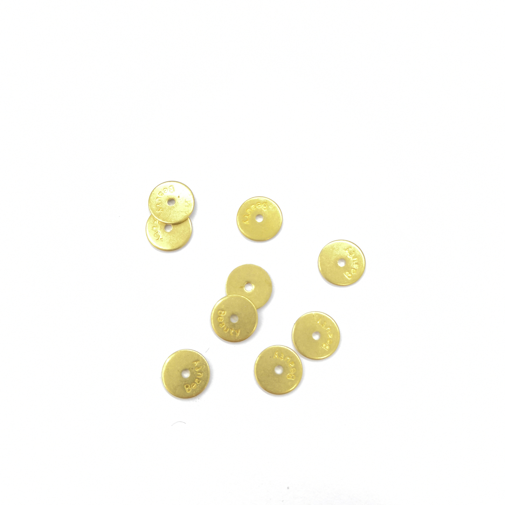 XH05076实心圆片印字母Beauty中孔