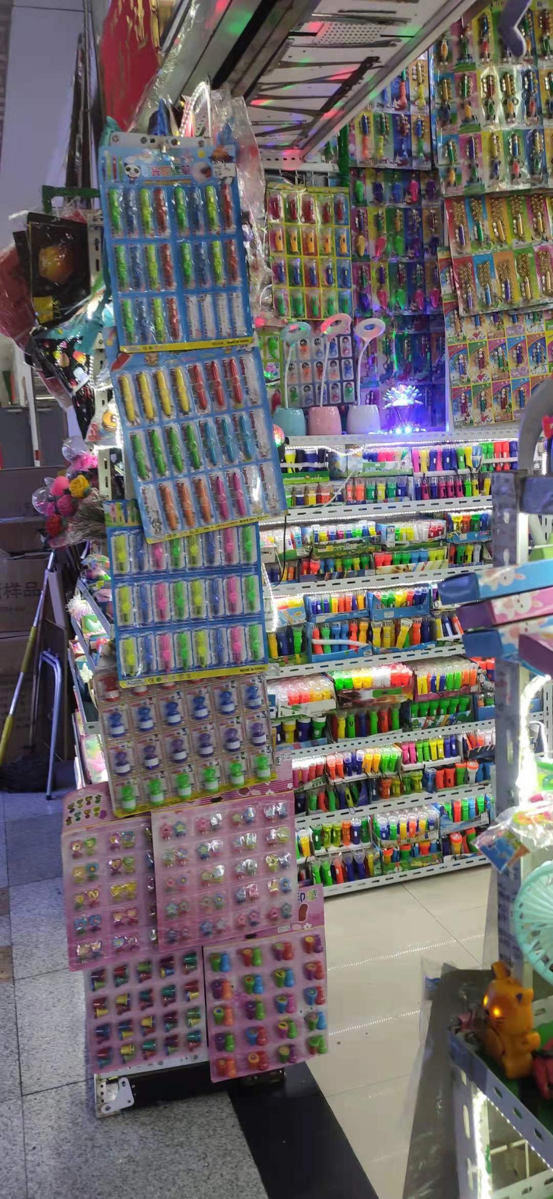 Toy seven-color music luminous tape, laser gyroscope, anti-wood gyroscope, rotating flash gyroscope factory direct sales pic 12