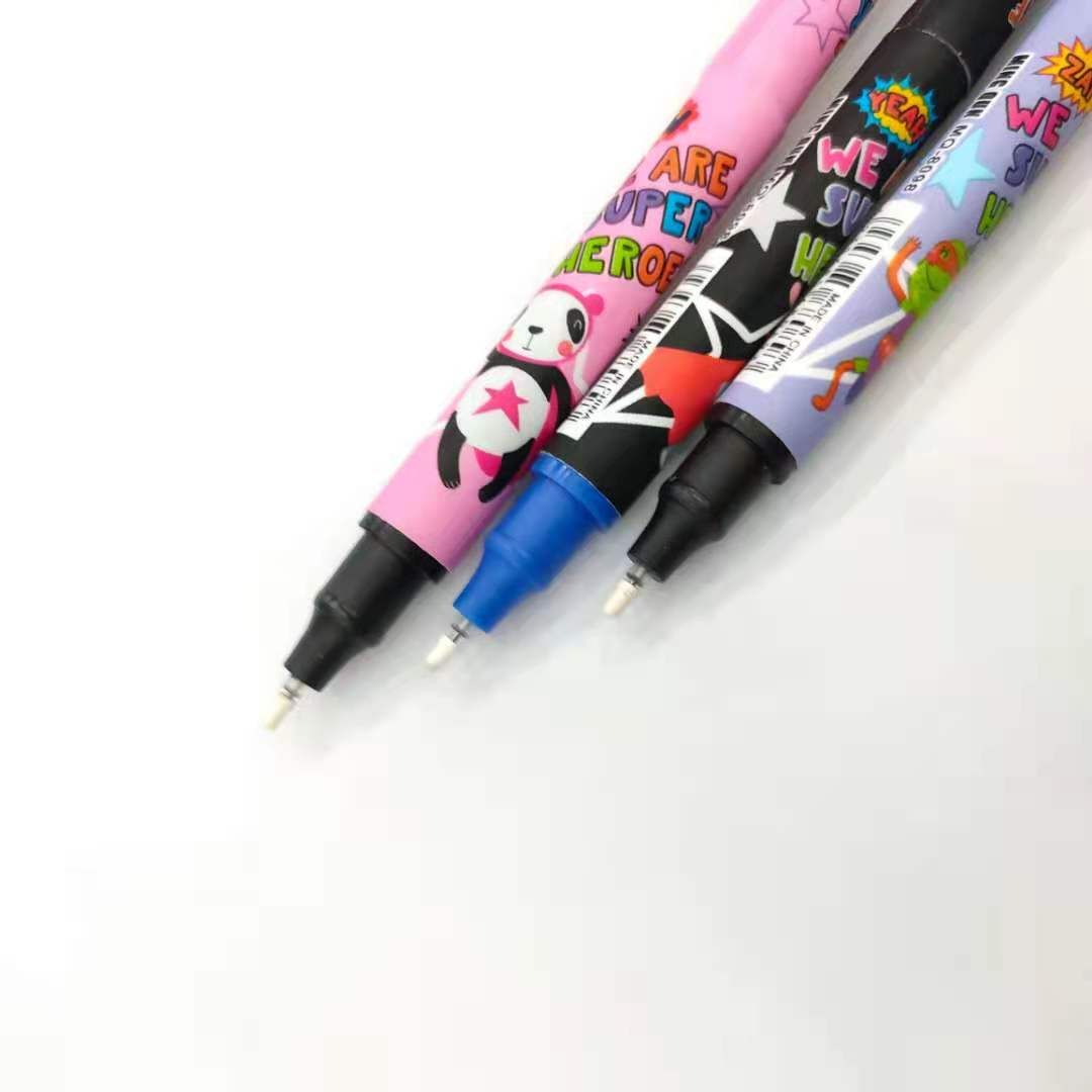Magnetic attraction at both ends, foldable pressure relief pen, gel pen, fingertip rotation pen, light pen, seven-color light pen Application Scenario