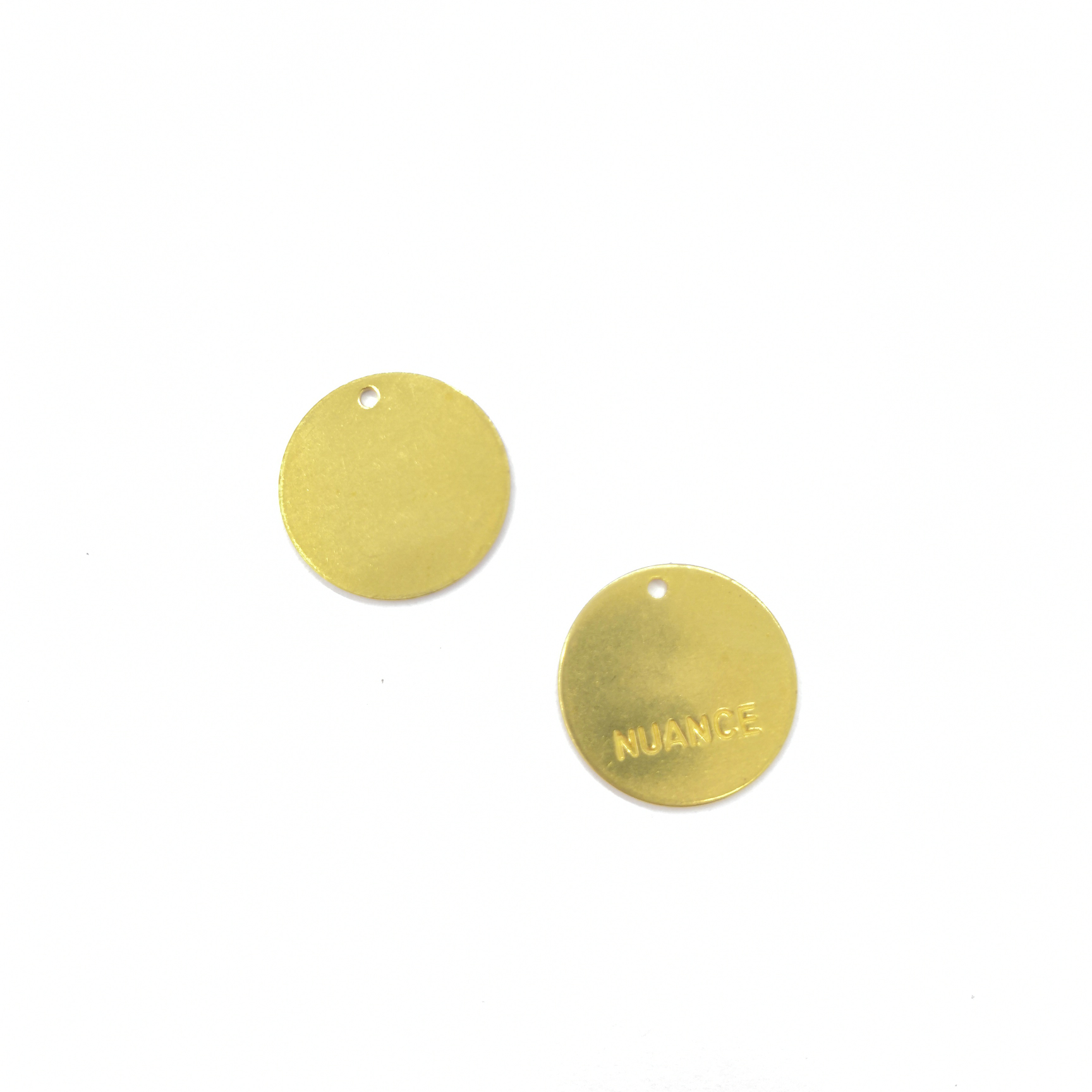 XH04061实心圆片平面一孔印字母