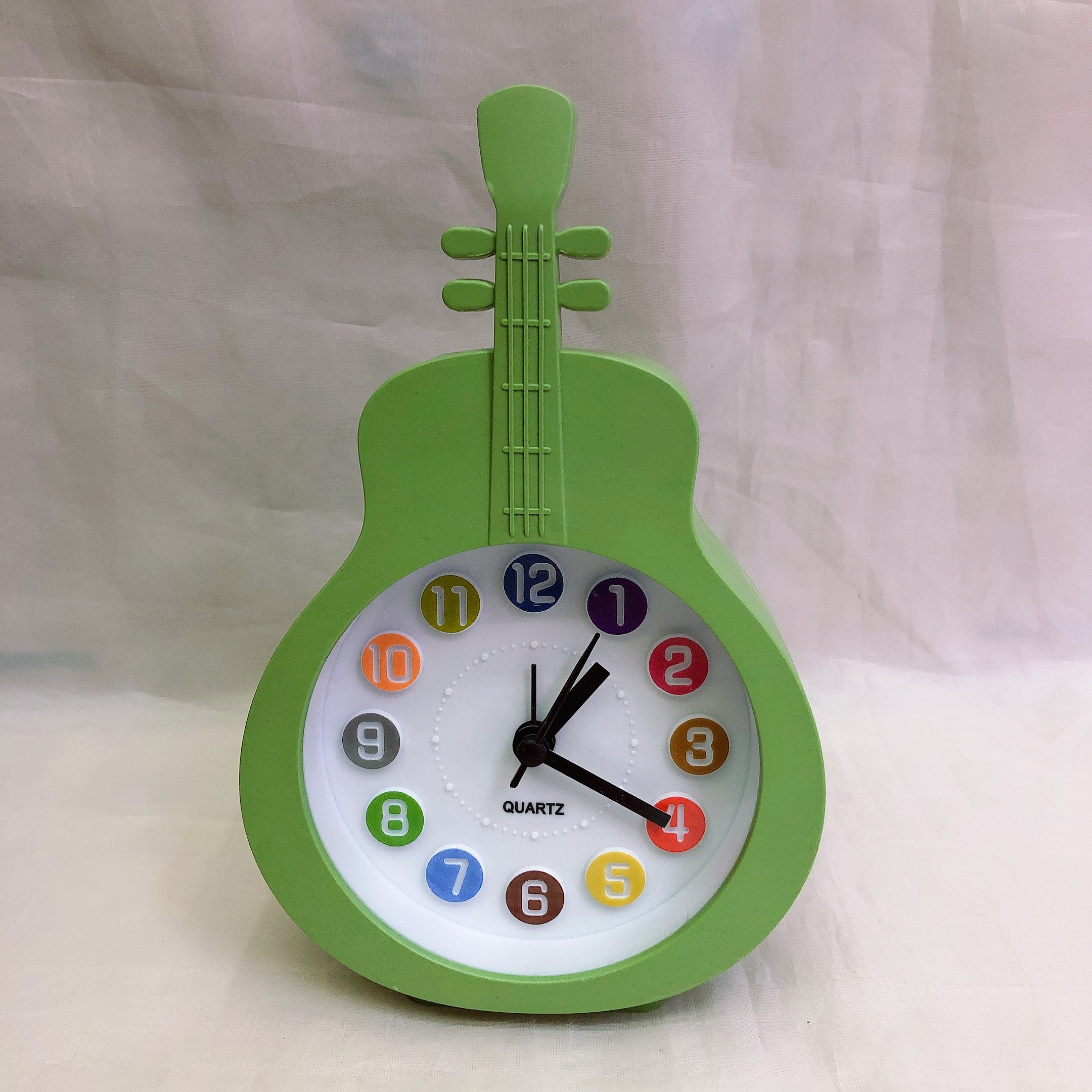 Korean macaron-colored quartz alarm clock, children's gifts, violins, creative wholesale, student gifts, stationery and ornaments detail image 13