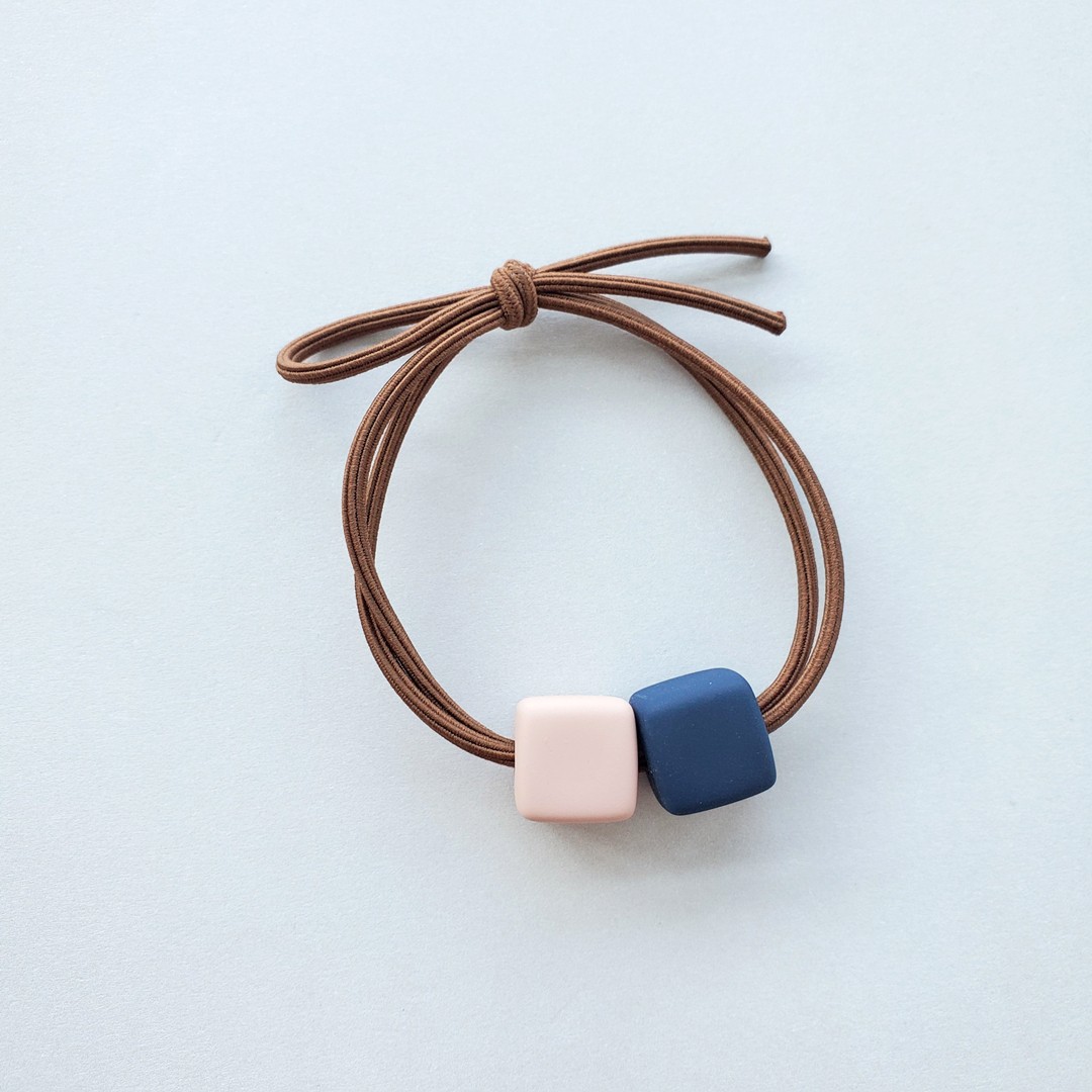 Fashionable and simple Hyuna style small square hair tie Korean-style women's clothing, versatile and cute, no damage to hair, hair tie and headwear detail image 10