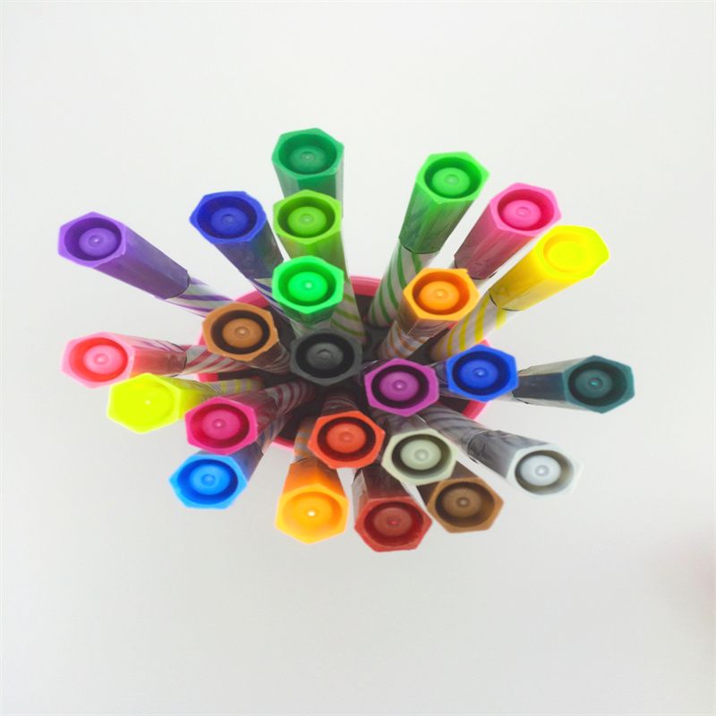 涂写顺畅随意绘画轻松水洗色彩鲜艳水彩笔可水洗清洗方便可晕染软头笔尖优质纤维笔尖产品图