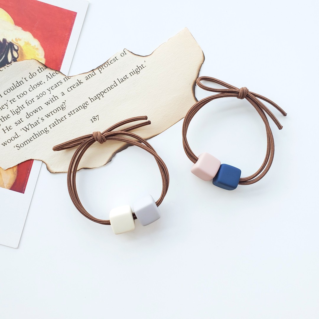 Fashionable and simple Hyuna style small square hair tie Korean-style women's clothing, versatile and cute, no damage to hair, hair tie and headwear detail image 7