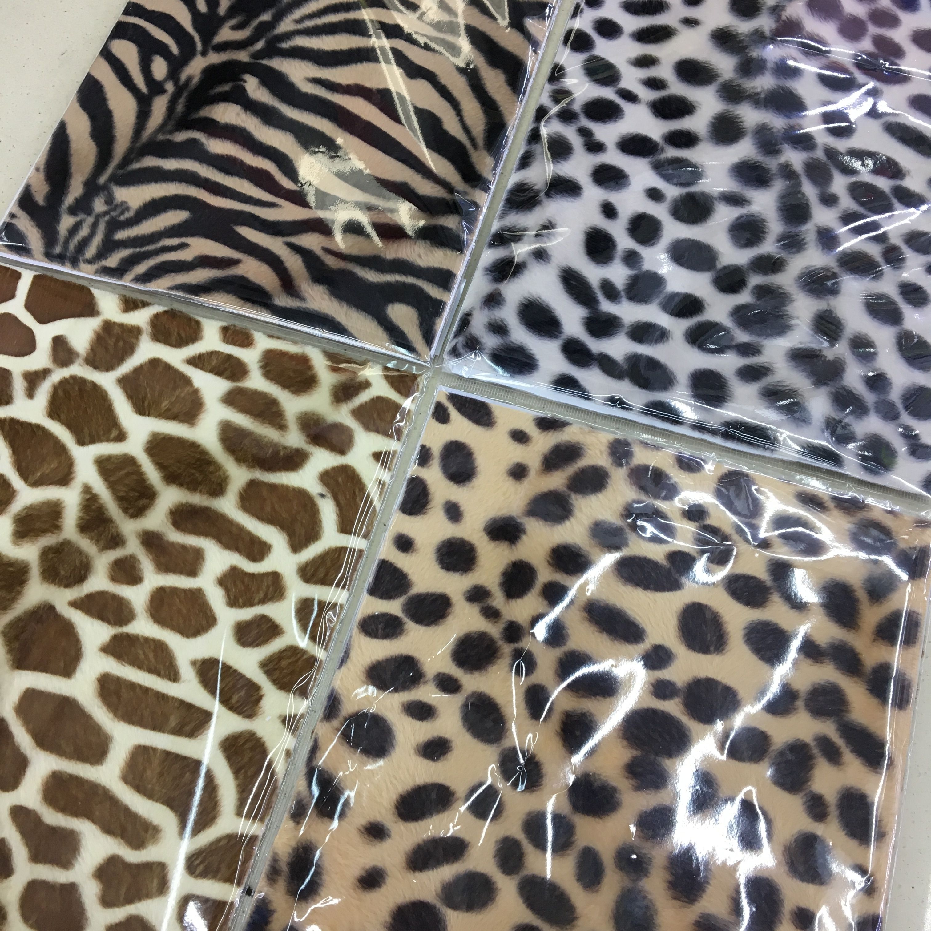 厂家直销 豹纹绒布贴 短毛绒贴纸 DIY手工装饰玩具贴纸细节图