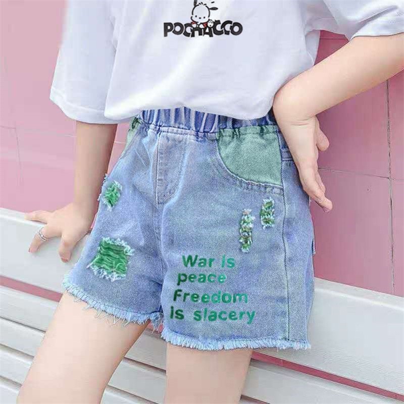 Girls' denim shorts 2021 Summer New Style Girls' Versatile thin and loose outerwear pants for medium and large children detail image 4