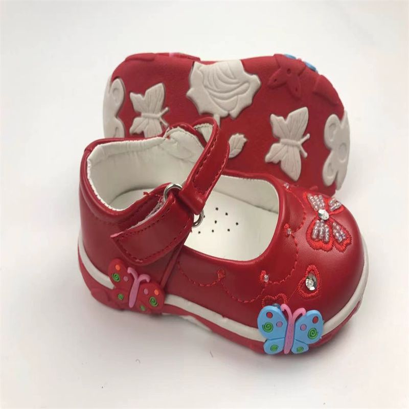 休闲鞋运动鞋透气耐穿热卖时尚新款胶底鞋w450