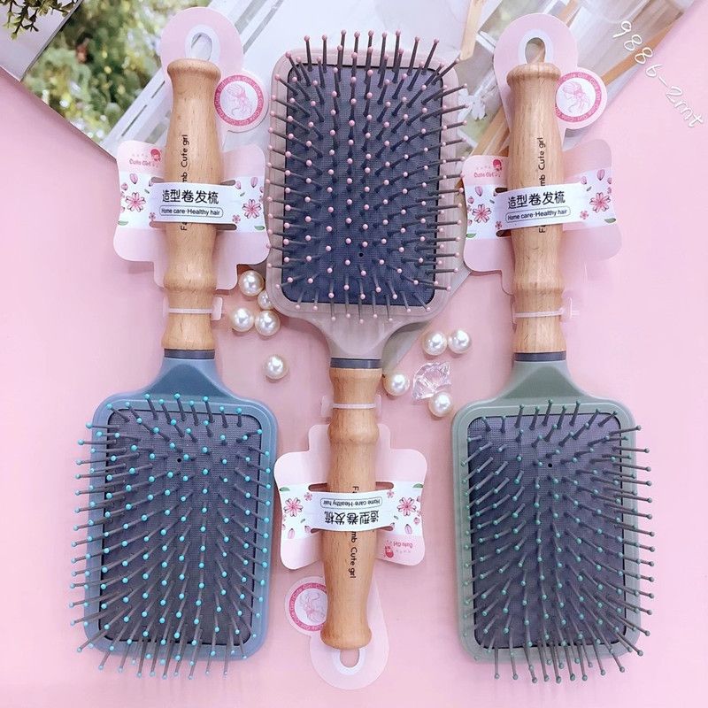 榉木手柄按摩梳产品图