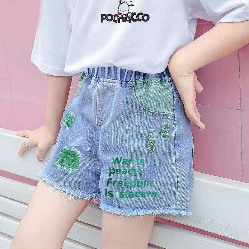 Girls' denim shorts 2021 Summer New Style Girls' Versatile thin and loose outerwear pants for medium and large children detail image 3