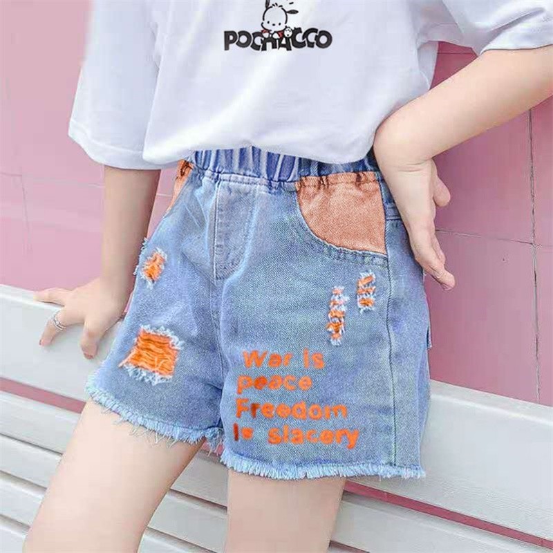 Girls' denim shorts 2021 Summer New Style Girls' Versatile thin and loose outerwear pants for medium and large children detail image 1