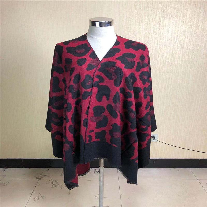 Women's scarves, trendy European and American style shawls, autumn and winter discount promotion season, versatile and casual coat wholesale 194