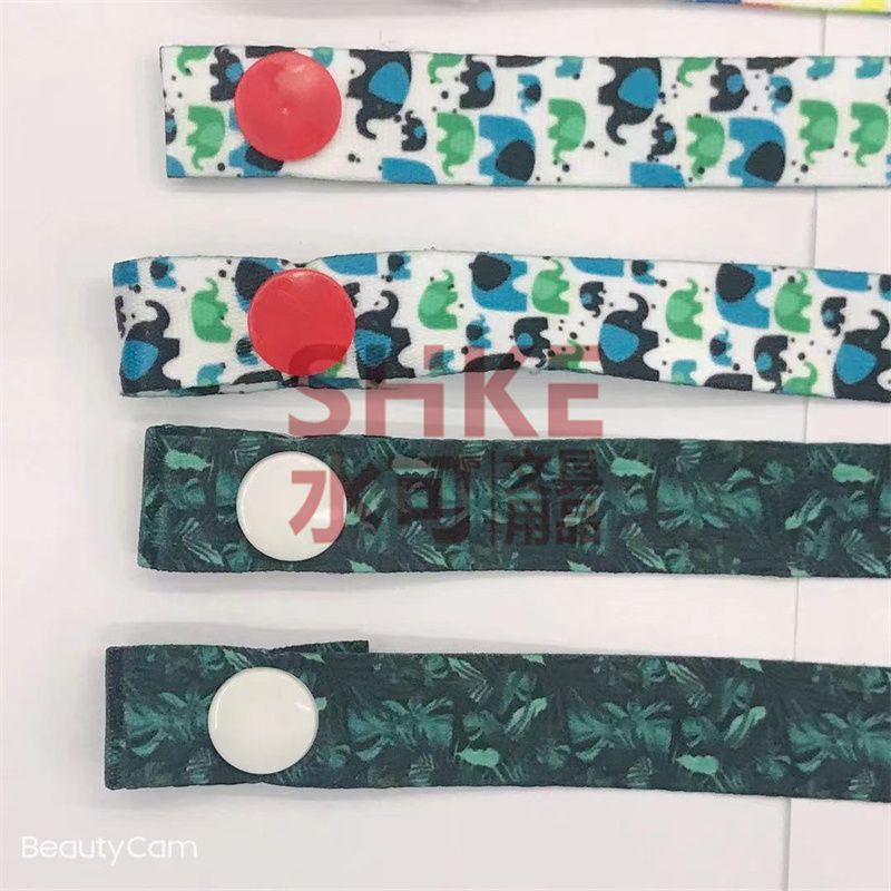 1CM热销爆款数码印花四合扣口罩绳，防风绳 可调节儿童防丢口罩挂带细节图