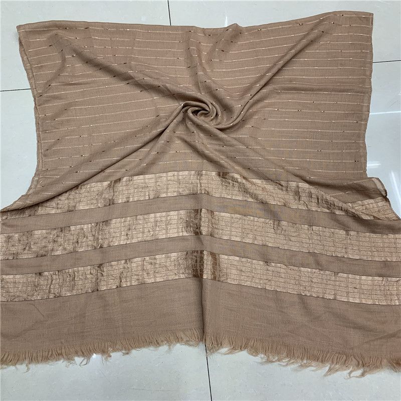 Women's scarves, trendy European and American style shawls, autumn and winter discount promotion season, versatile and casual coats, wholesale 199