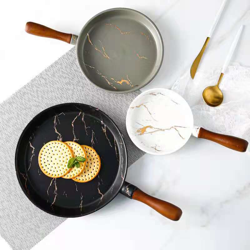 Simple matte gold marble-patterned ceramic dinner plates, European-style pizza plates with bamboo handles, household round plates wholesale Specification image