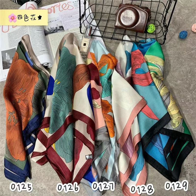 Scarf Ladies European And American Fashion Shawls Autumn And Winter Discount Promotion Season Coats All Casual Wholesale 131