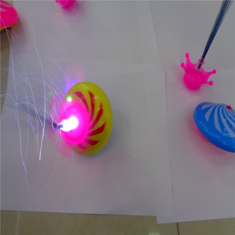 New optical fiber music with crown electric flashing gyroscope drift toy gyroscope, direct sales from the manufacturer at the street stall Specification image