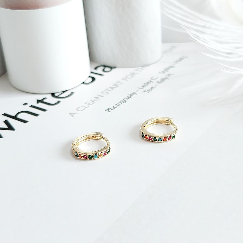 Simple circle ear buckle women's earrings 2021, trendy colorful gemstone design sense, fashionable and elegant stud earrings, cold style ear loops Item Picture