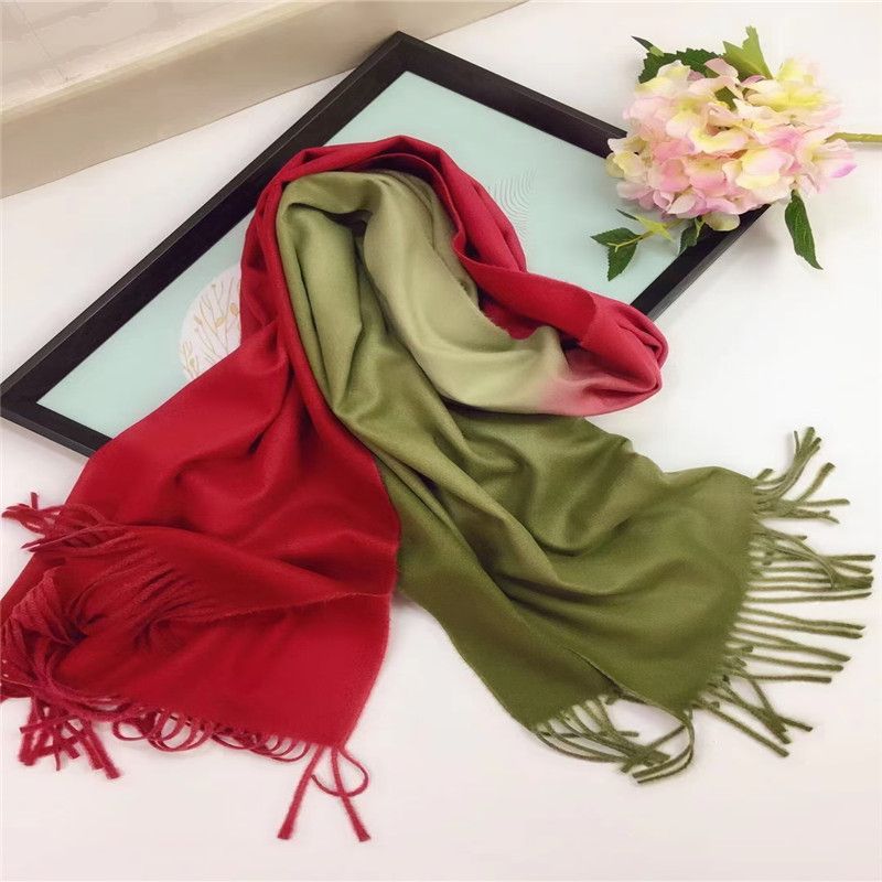 Scarf Ladies European And American Fashion Shawls Autumn And Winter Discount Promotion Season Coats All Casual Wholesale 129