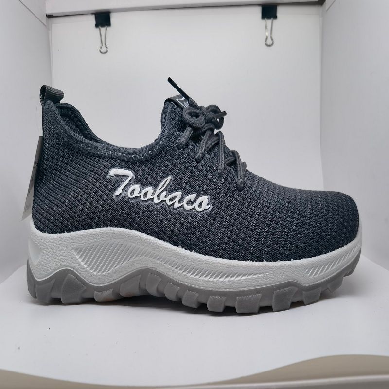 运动鞋男飞织网面透气2021夏秋季新款男鞋个性休闲鞋轻便纯色跑鞋a4