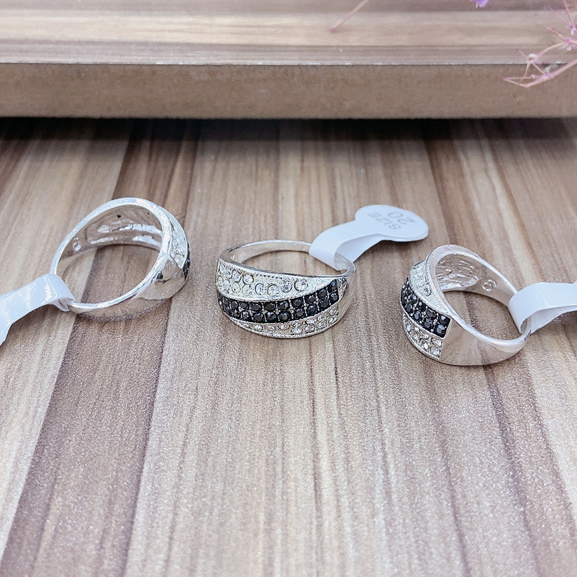 镀银戒指，白钻十亮黑钻横条戒指时尚戒指