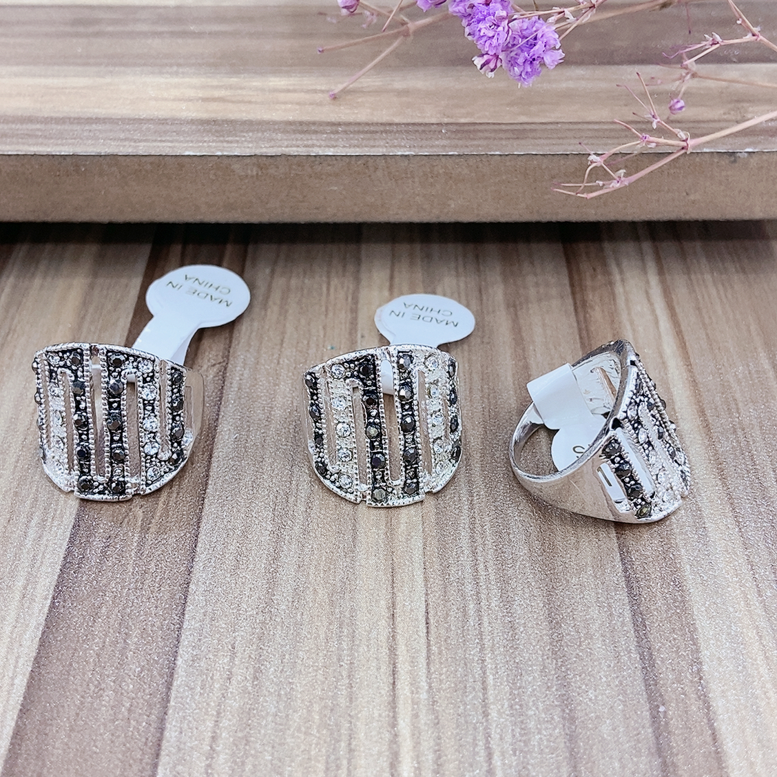 Silver plated white diamond ten bright black diamond fashion ring, diamond bar ring