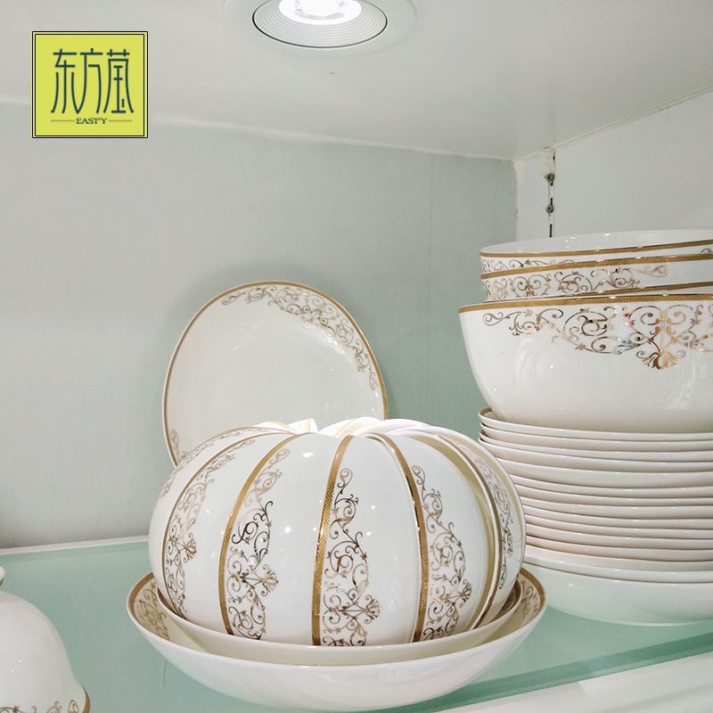 Ceramic tableware, bowls, plates, sets, bone China medium tableware, high bone China gifts, bone China bowls, plates, spoons, dinner plates, soup bowls, rice bowls, salad bowls, fruit plates, high-end household bone China Application Scenario