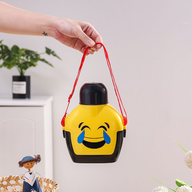 可爱搞怪塑料运动水壶 家用卡通塑料水杯 创意款多色可选水壶