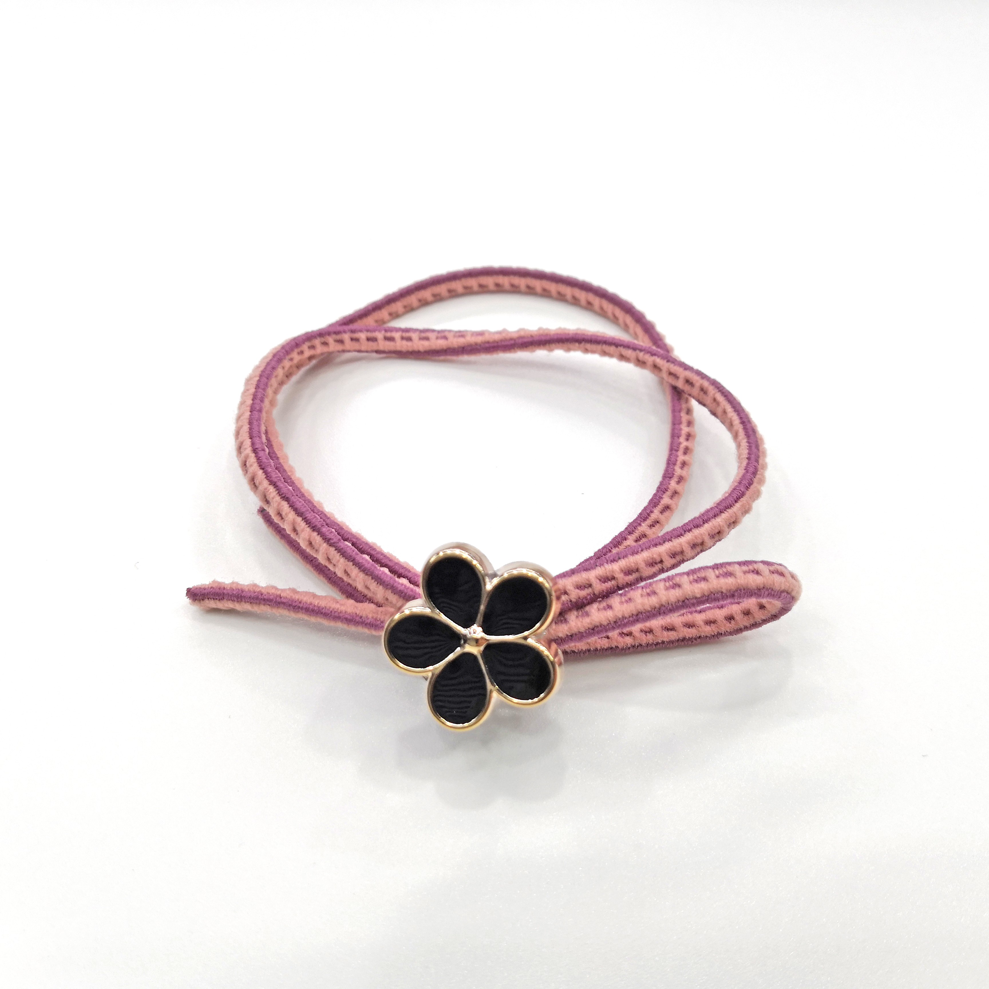 Round rubber bands tied with white edges and plum blossoms detail image 6