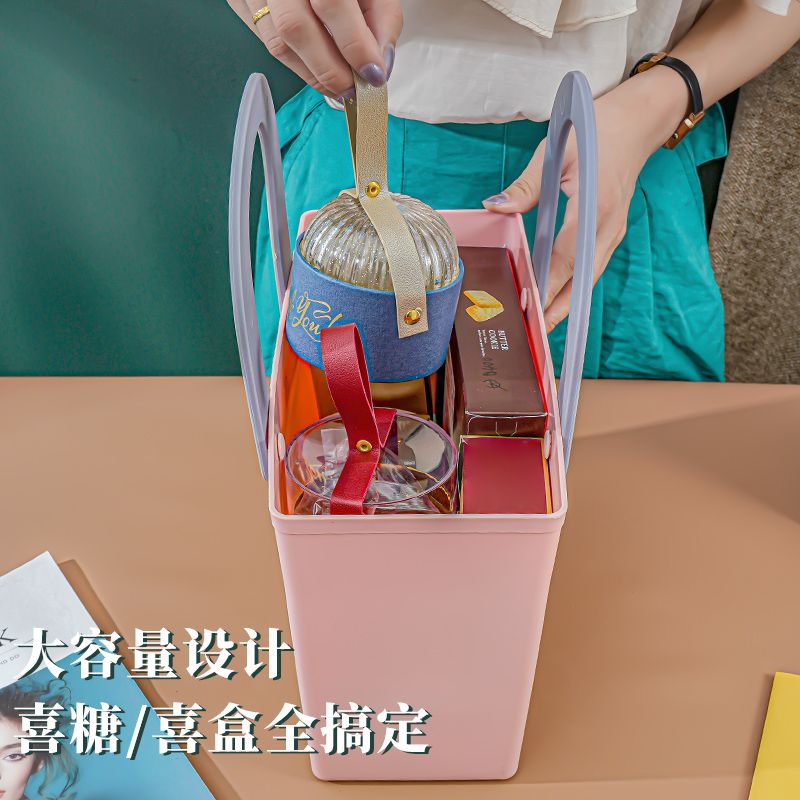 Household portable picnic plastic large shopping basket, toiletries and shower room supplies storage basket, double-ear soft basket Application Scenario