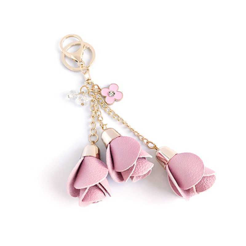 A series of mixed styles of three-piece key chain with velvet