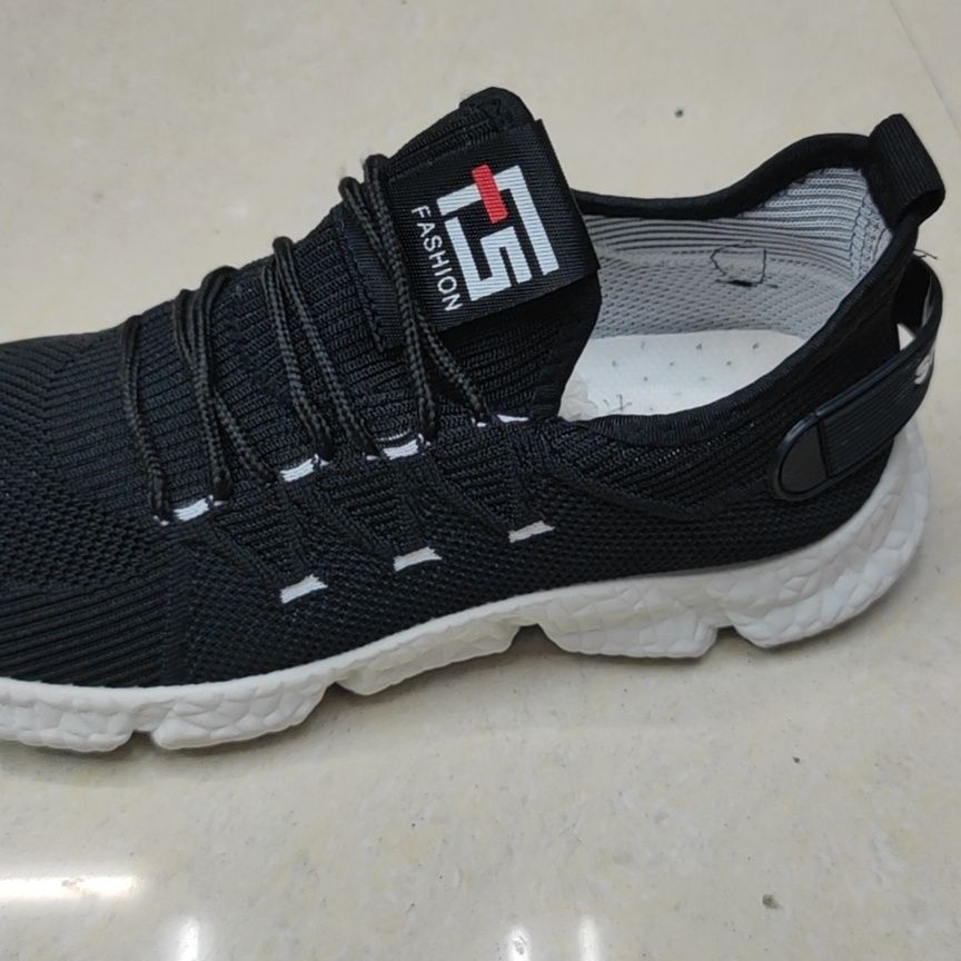 外贸批发（39-44码）男士经典透气运动鞋时尚轻便百搭男士经典透气运动鞋时尚轻便百搭KK09