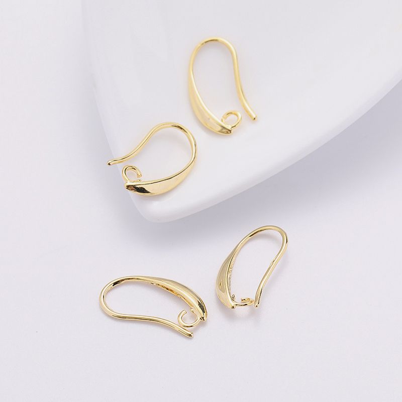 033 Ear hooks Application Scenario