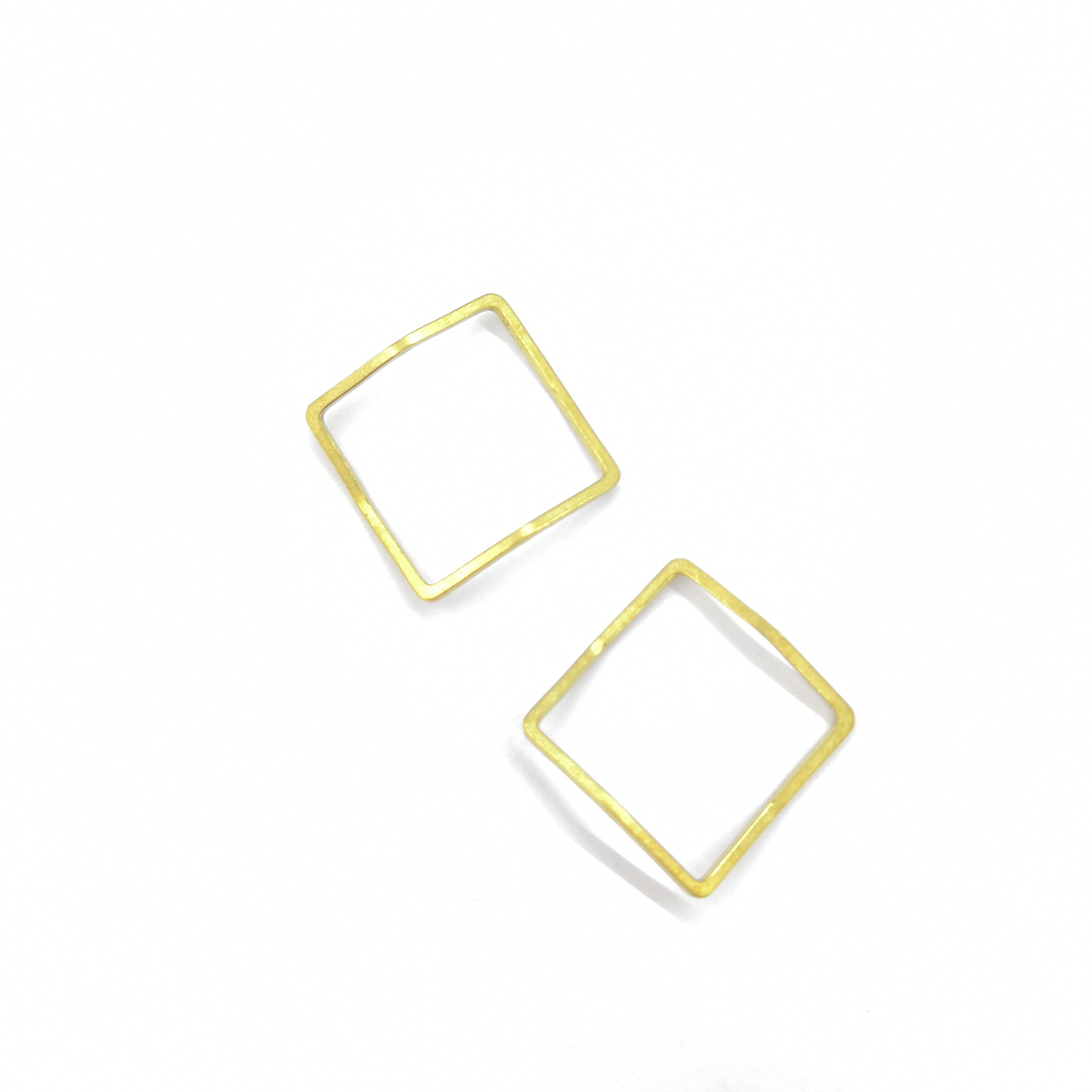 Aotong jewelry accessories square copper ring concave arc