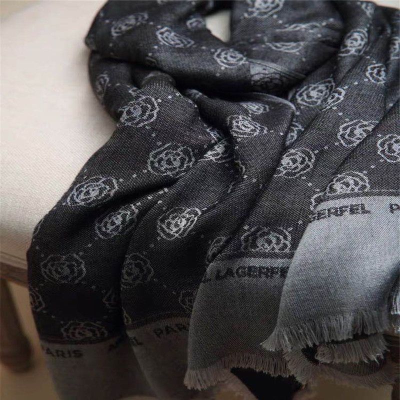 Scarf Ladies European And American Fashion Shawls Autumn And Winter Discount Promotion Season Coats All Casual Wholesale 637