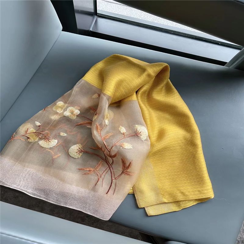 精品人字纹真丝围巾高端时尚桑蚕丝丝巾长款披肩女51