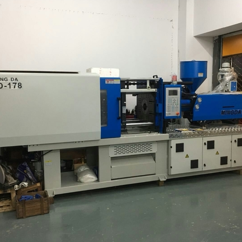 厂家直销现货全新注塑机34