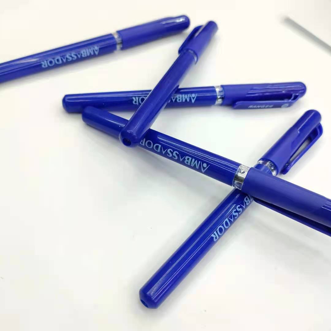 Wholesale of simple ballpoint pens, blue barrel and blue core ballpoint pens, teachers' office supplies Item Picture