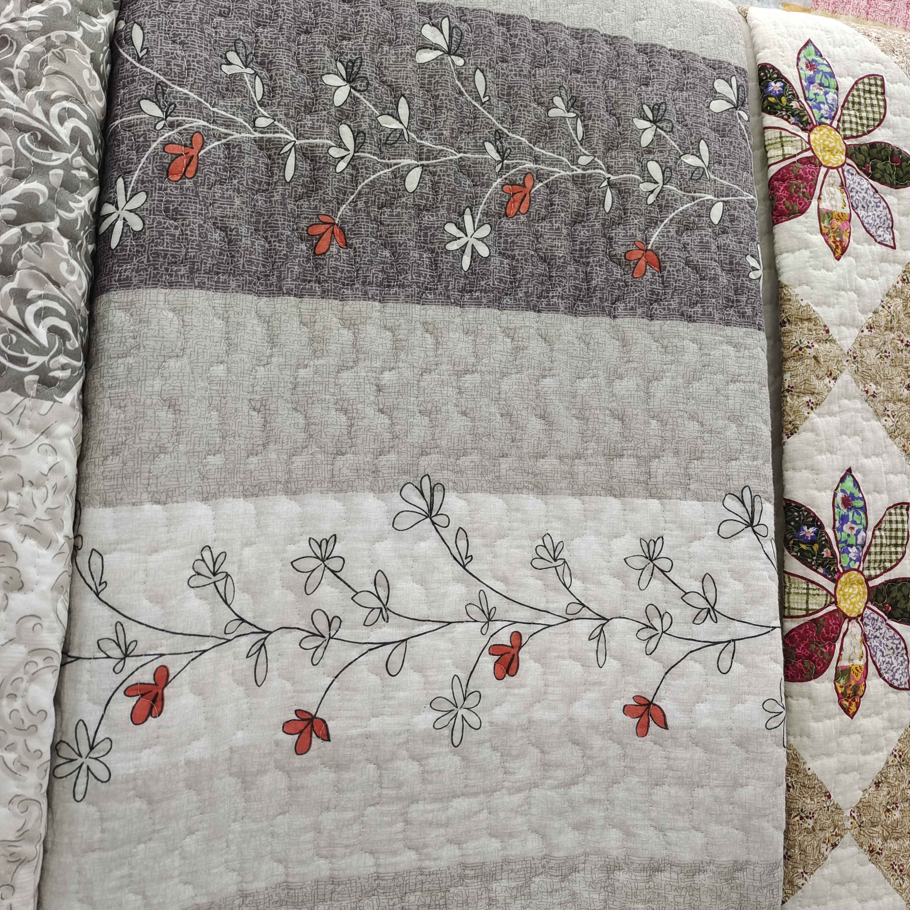 Manufacturers Wholesale And Retail Quilted Ruffled Edging Printing Three-Piece Bed Cover 7