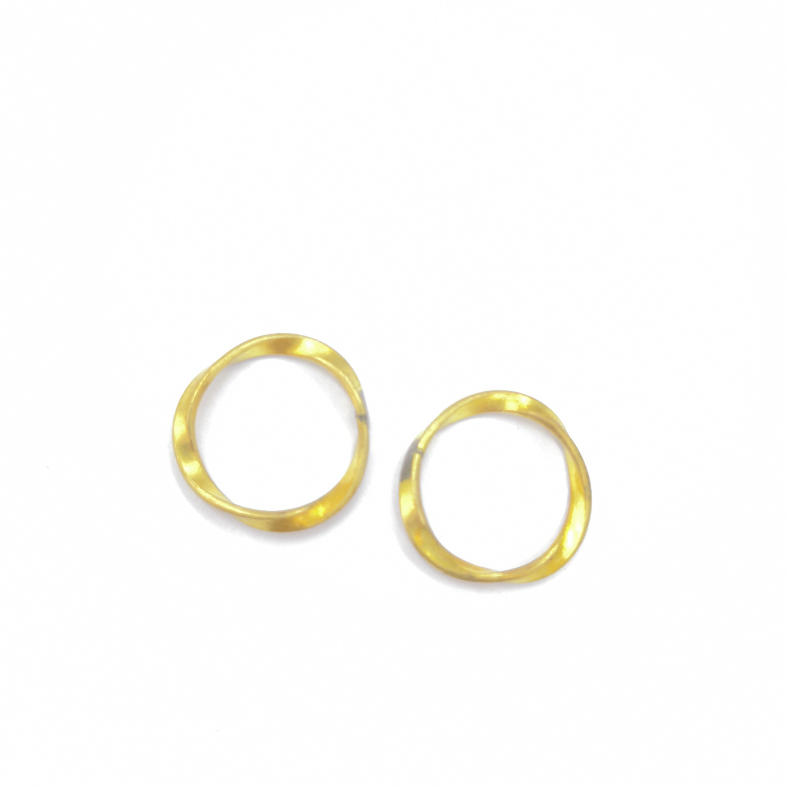 SH02013 flat wire twist welding ring closed