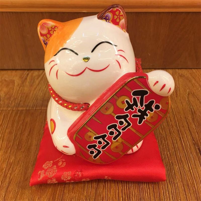 Nantai piggy bank ornaments can be saved and saved for cats